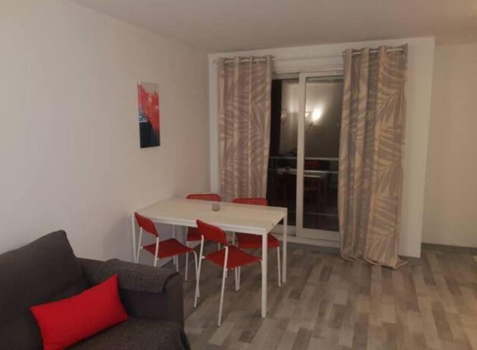 Le Rouennais Et Son Parking Prive Apartment Екстериор снимка
